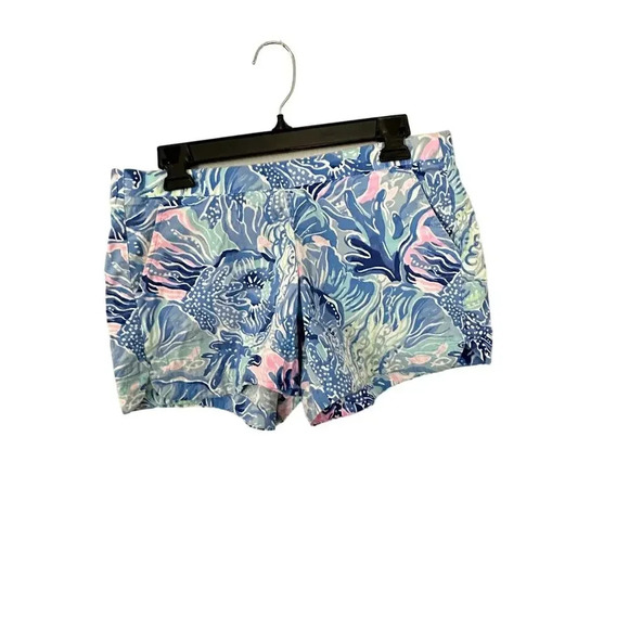 Lilly Pulitzer Women's  Reef Print Shorts Size Medium - Picture 1 of 4